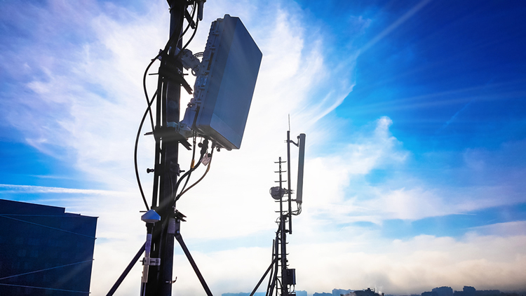 O2 5G mast