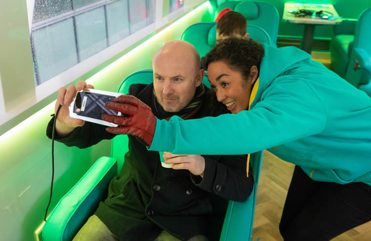 EE 5G bus in action